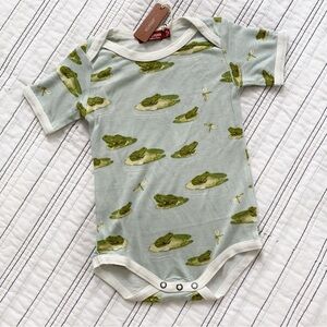 NWT MILKBARN Leapfrog Frog 🐸 Bamboo Short Sleeve One Piece Bodysuit size 6-12 mo
